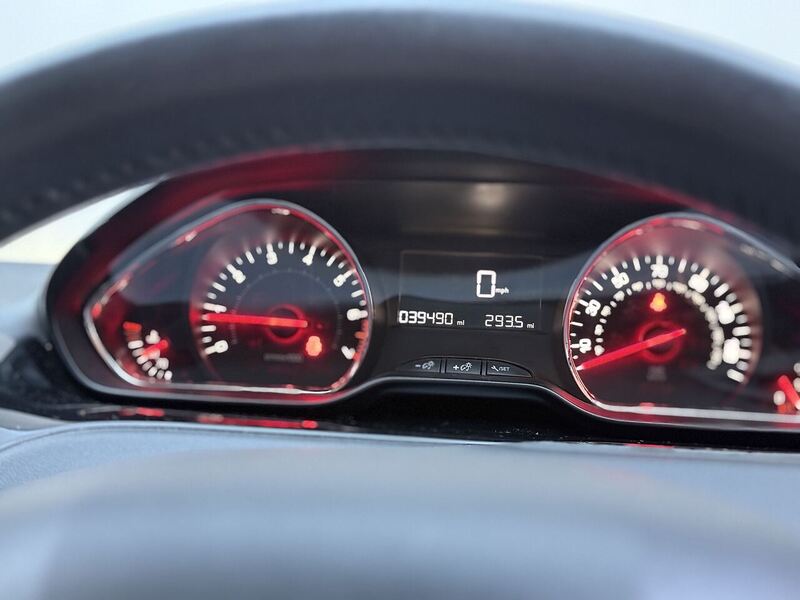 Used Peugeot 208 2015 for sale - 76396582: Photo 16