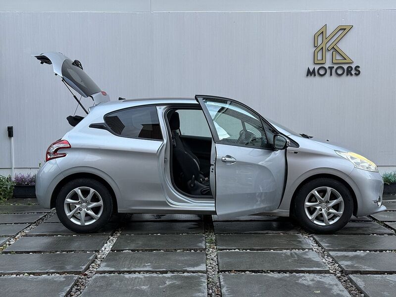 Used Peugeot 208 2015 for sale - 76396582: Photo 5