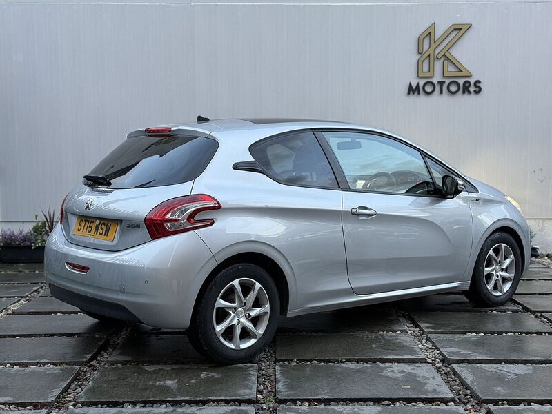 Used Peugeot 208 2015 for sale - 76396582: Photo 6
