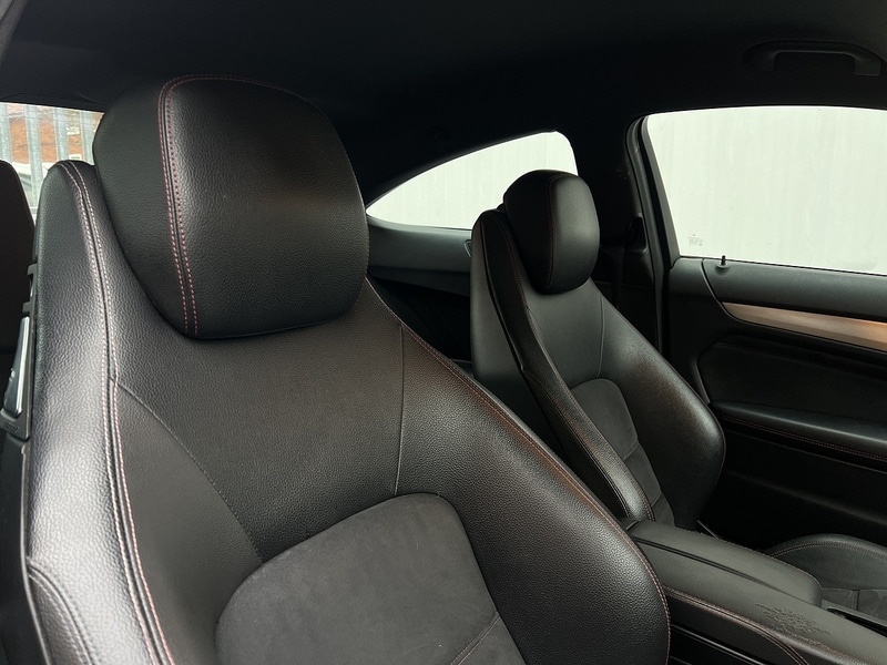 Used Mercedes-Benz C Class 2013 for sale - 77053125: Photo 9