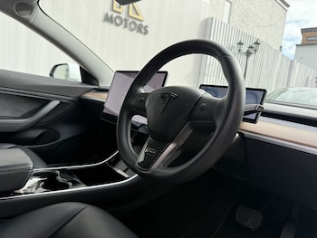 Used Tesla Model 3 2019 for sale - 76224071: Photo 4