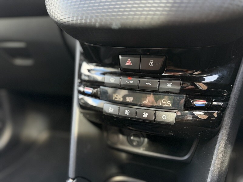 Used Peugeot 2008 2018 for sale - 77836565: Photo 27