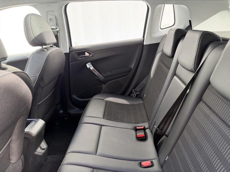 Used Peugeot 2008 2018 for sale - 77836565: Photo 39