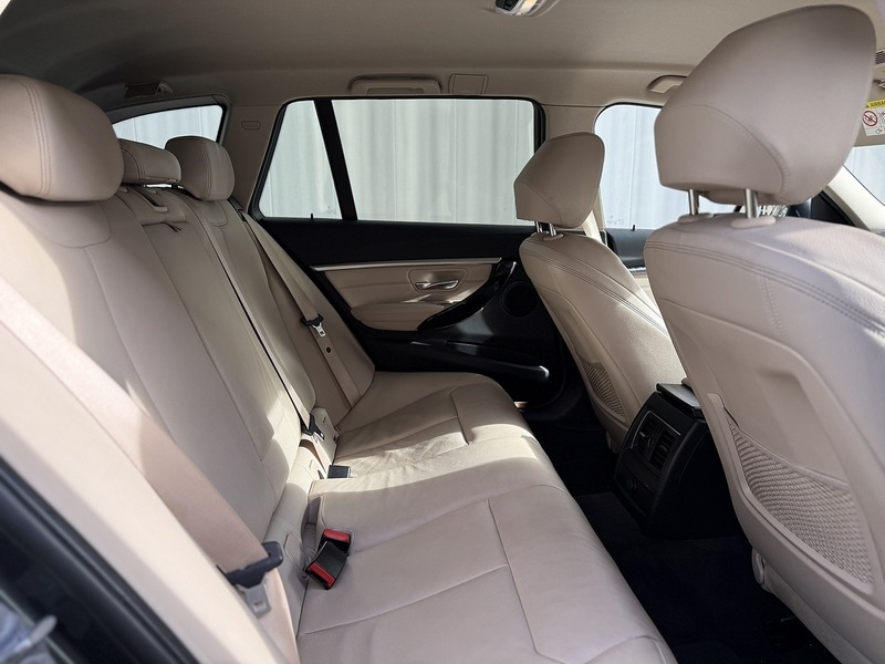 Used BMW 3 Series 2019 for sale - 76707316: Photo 11