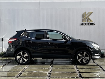 Used Nissan Qashqai 2016 for sale - 77584059: Photo