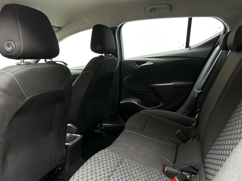 Used Vauxhall Astra 2018 for sale - 77543637: Photo 32