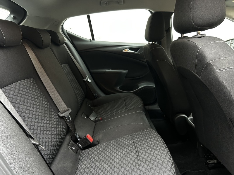 Used Vauxhall Astra 2018 for sale - 77543637: Photo 7
