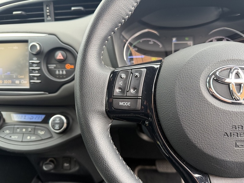 Used Toyota Yaris 2017 for sale - 78083715: Photo 25