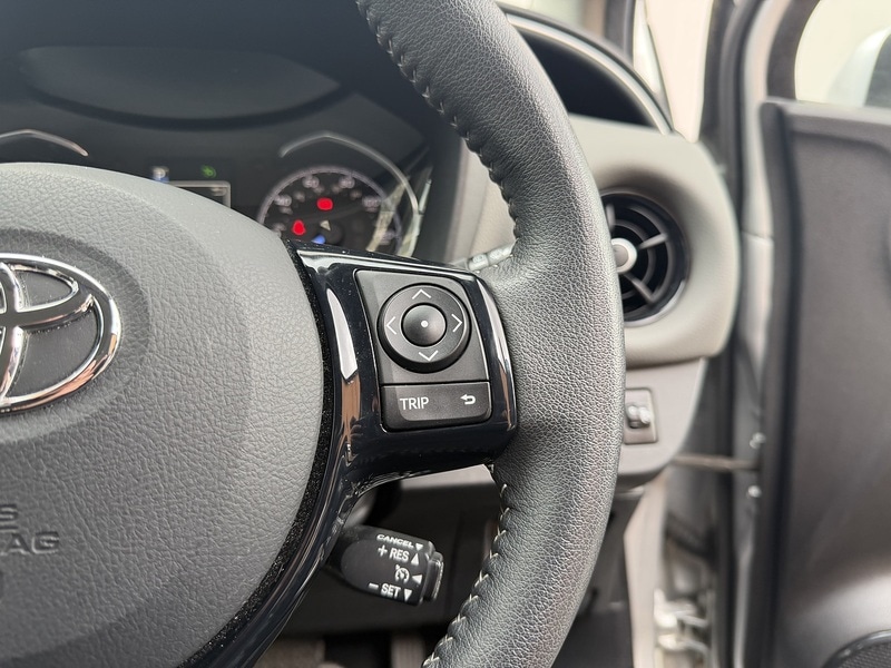 Used Toyota Yaris 2017 for sale - 78083715: Photo 26