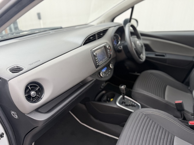 Used Toyota Yaris 2017 for sale - 78083715: Photo 31