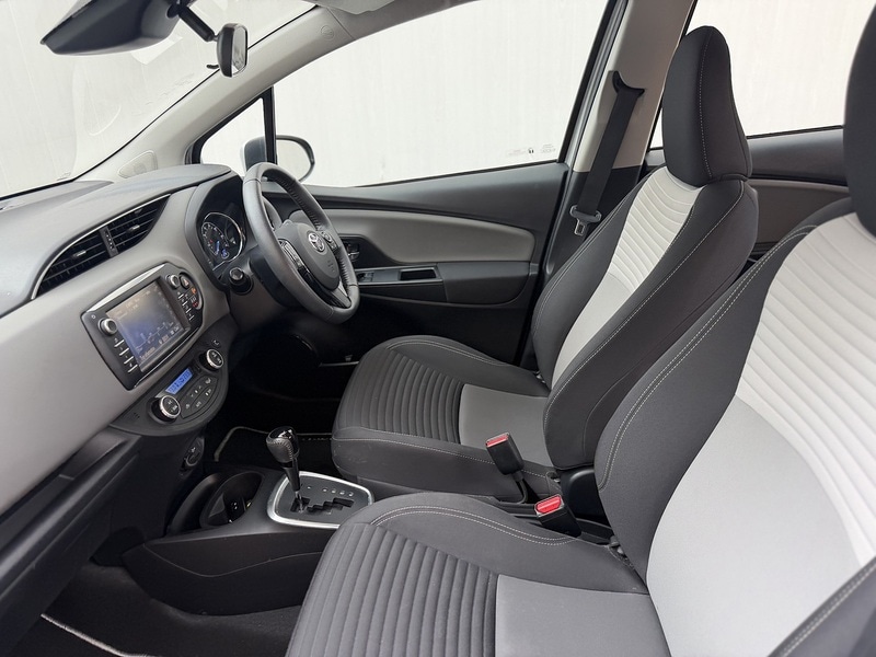 Used Toyota Yaris 2017 for sale - 78083715: Photo 32