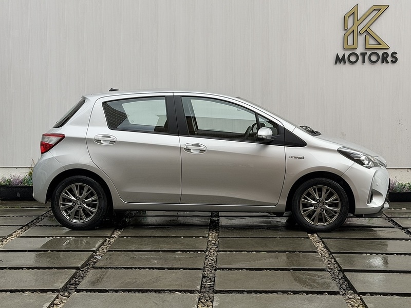 Used Toyota Yaris 2017 for sale - 78083715: Photo 4