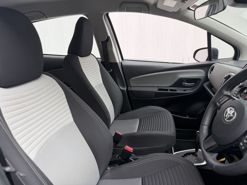 Used Toyota Yaris 2017 for sale - 78083715: Photo 8