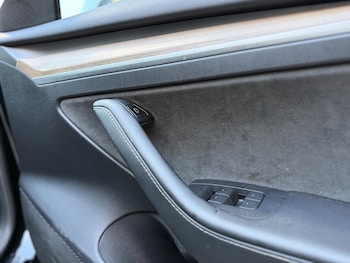 Used Tesla Model 3 2022 for sale - 76081367: Photo