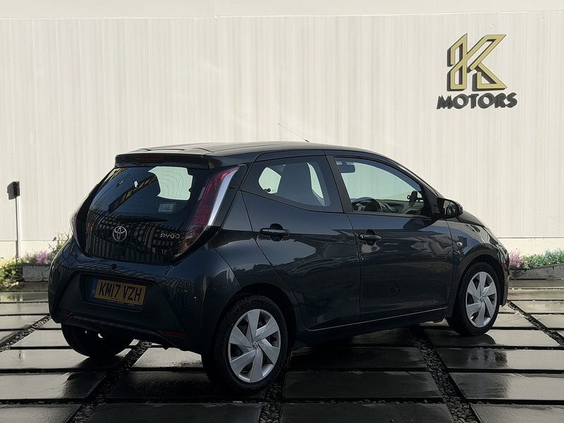 Used Toyota AYGO 2017 for sale - 77668063: Photo 11