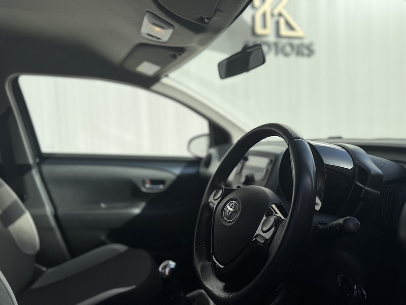 Used Toyota AYGO 2017 for sale - 77668063: Photo 6