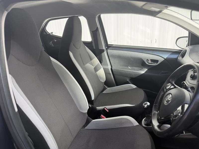 Used Toyota AYGO 2017 for sale - 77668063: Photo 8