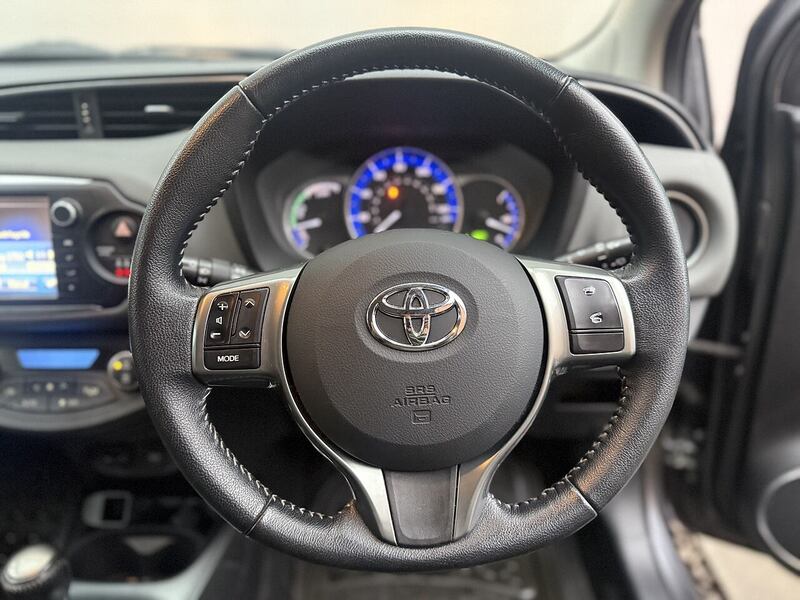 Used Toyota Yaris 2015 for sale - 76716120: Photo 13