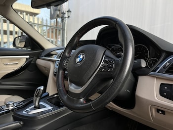 Used BMW 3 Series 2017 for sale - 77089466: Photo