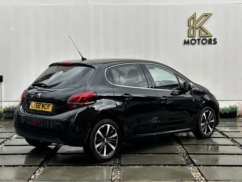 Used Peugeot 208 2018 for sale - 77572423: Photo 11