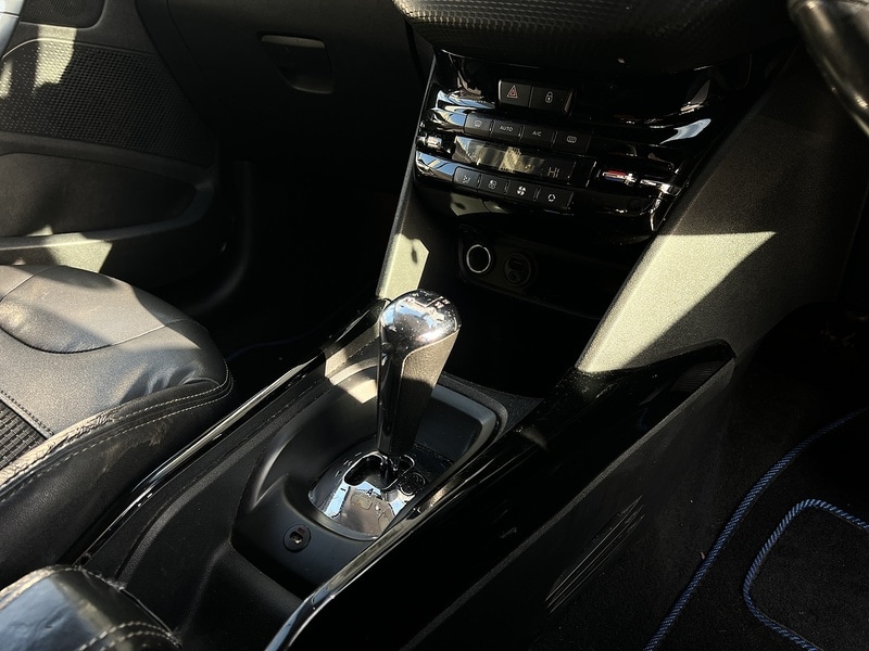 Used Peugeot 2008 2015 for sale - 77140311: Photo 16