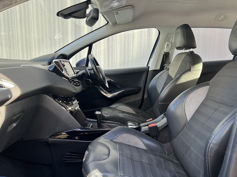 Used Peugeot 2008 2015 for sale - 77140311: Photo 24