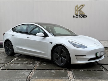 2022 - Long Range AWD 4dr Auto