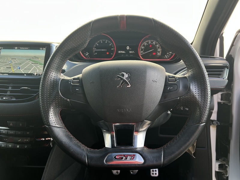 Used Peugeot 208 2016 for sale - 77375693: Photo 14