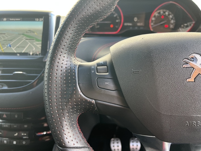 Used Peugeot 208 2016 for sale - 77375693: Photo 18