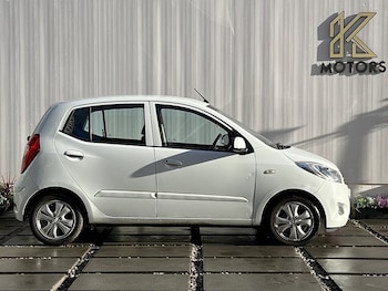 Used Hyundai i10 2012 for sale - 77140330: Photo