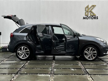 Used Kia Niro 2016 for sale - 77508075: Photo