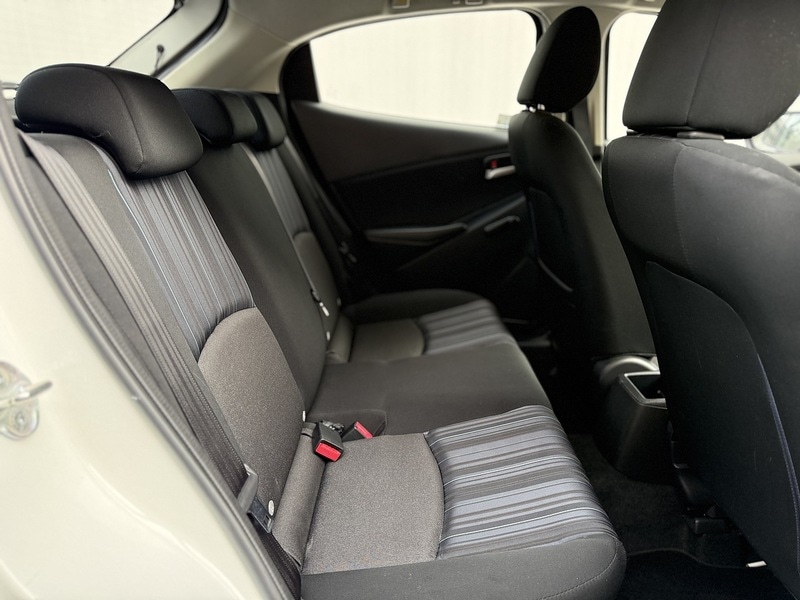 Used Mazda Mazda2 2016 for sale - 76437088: Photo 8