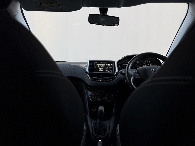 Used Peugeot 208 2015 for sale - 76798884: Photo 13