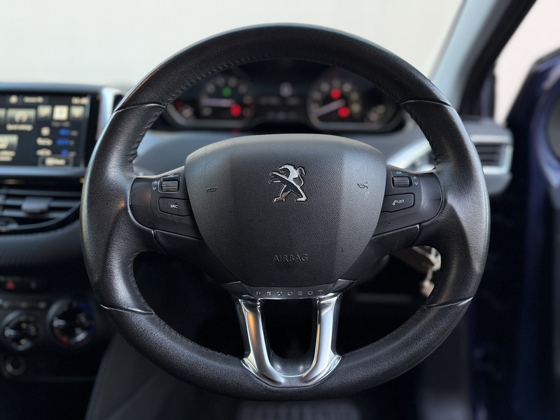 Used Peugeot 208 2015 for sale - 76798884: Photo 16