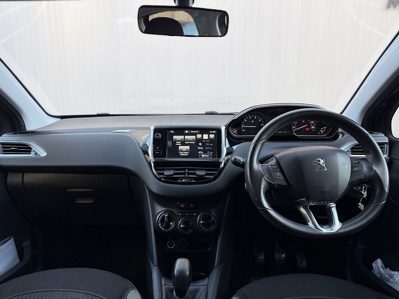 Used Peugeot 208 2015 for sale - 76798884: Photo 17