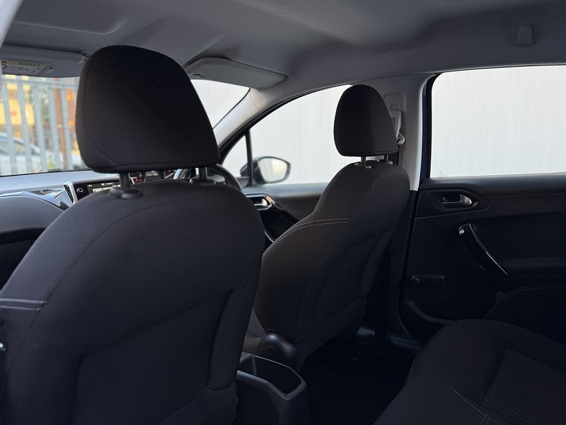 Used Peugeot 208 2015 for sale - 76798884: Photo 27
