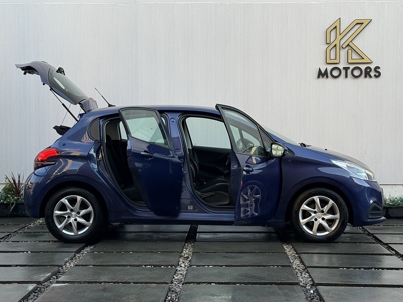 Used Peugeot 208 2015 for sale - 76798884: Photo 6