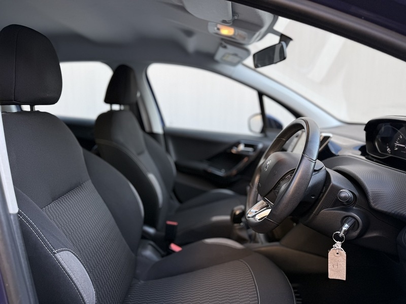 Used Peugeot 208 2015 for sale - 76798884: Photo 7