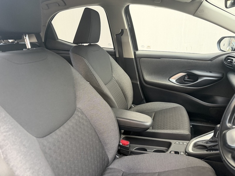 Used Toyota Yaris 2021 for sale - 78025114: Photo 8