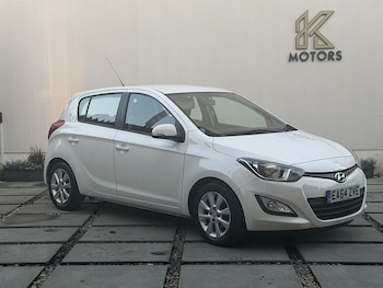 Used Hyundai i20 2014 for sale - 77760622: Photo