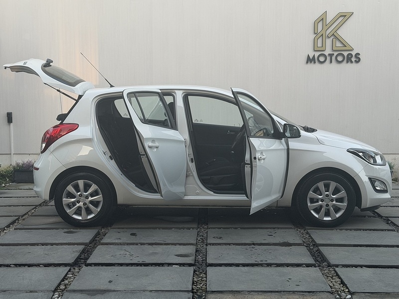 Used Hyundai i20 2014 for sale - 77760622: Photo 5