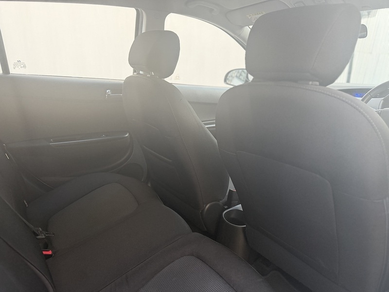 Used Hyundai i20 2014 for sale - 77760622: Photo 9