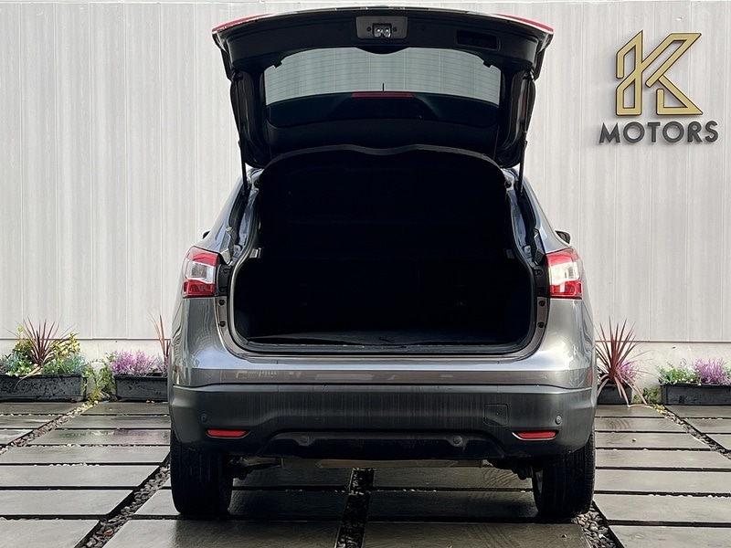 Used Nissan Qashqai 2015 for sale - 77089477: Photo 11