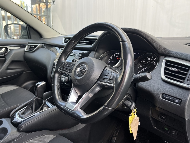 Used Nissan Qashqai 2017 for sale - 77375682: Photo 4