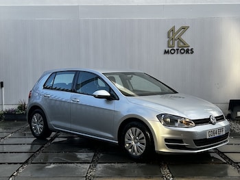 Used Volkswagen Golf 2015 for sale - 77558300: Photo