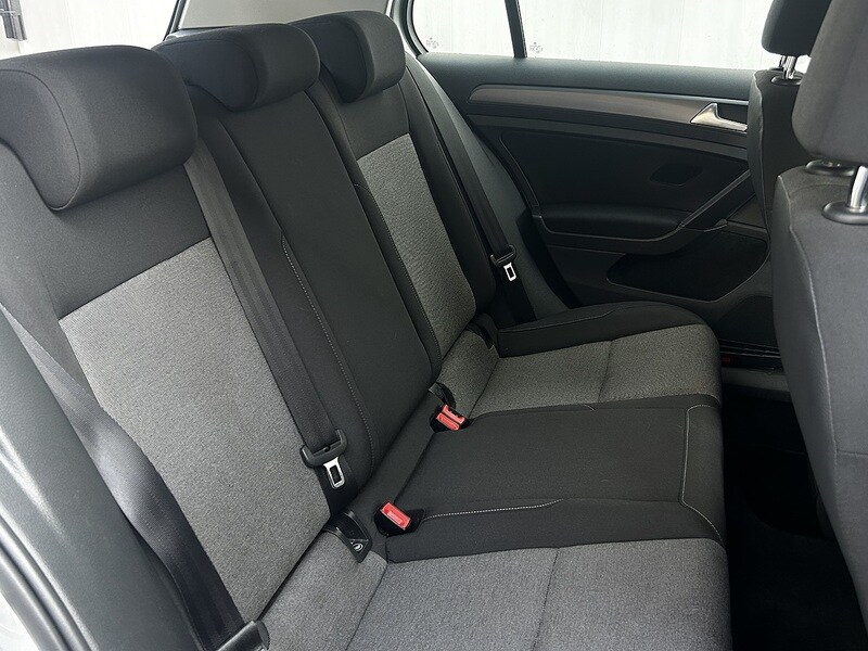 Used Volkswagen Golf 2015 for sale - 77558300: Photo 8