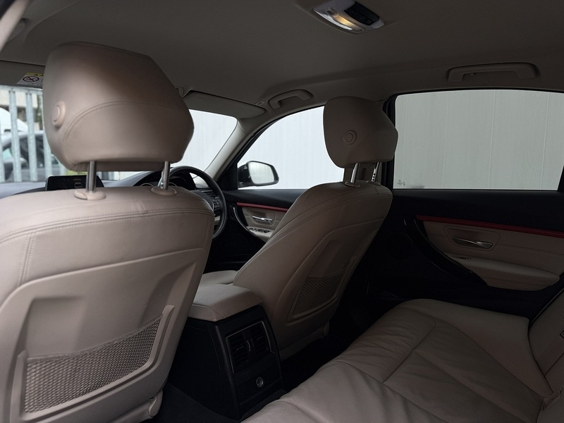 Used BMW 3 Series 2017 for sale - 76716123: Photo 11