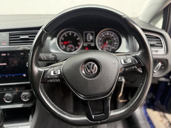 Used Volkswagen Golf 2017 for sale - 76263825: Photo 12