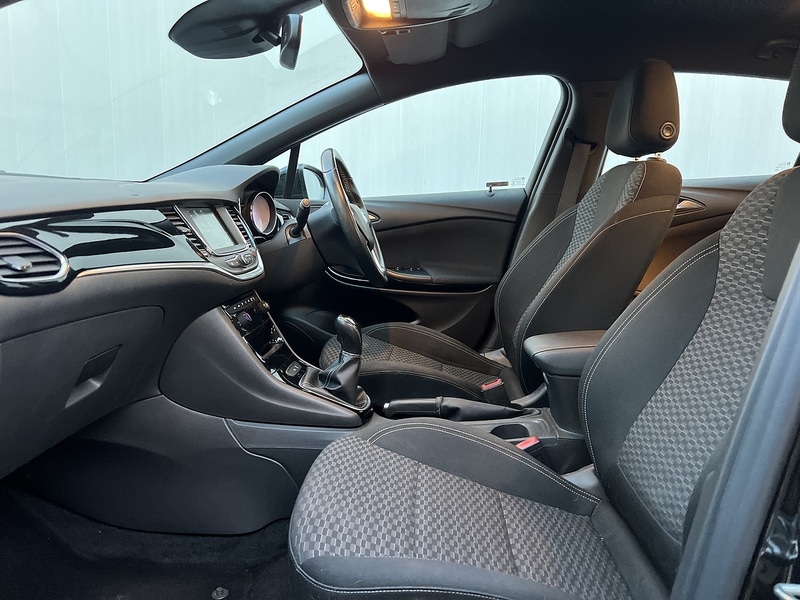 Used Vauxhall Astra 2016 for sale - 77140308: Photo 29