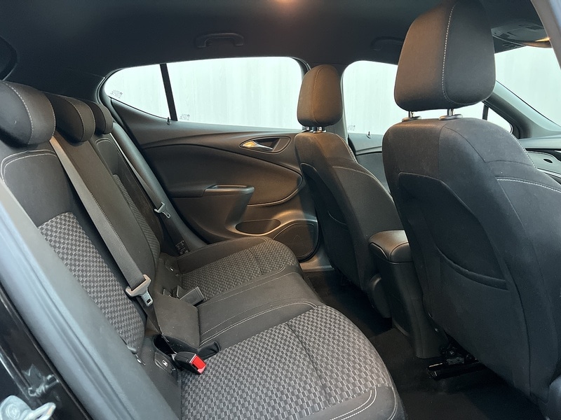 Used Vauxhall Astra 2016 for sale - 77140308: Photo 7